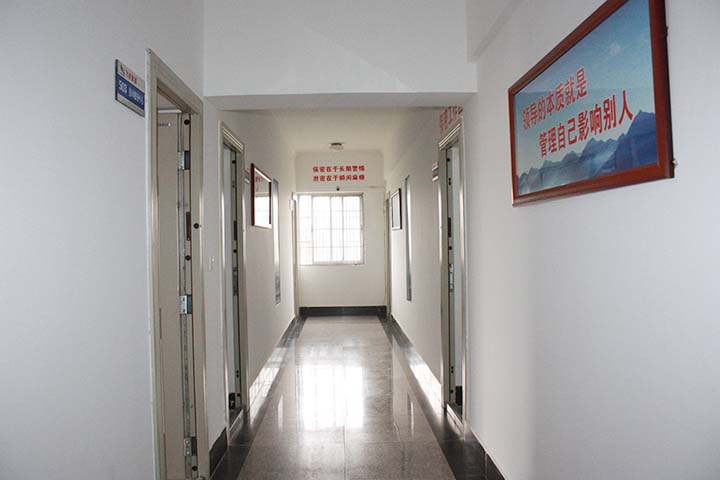 服务涵盖昆明无人机培训、昆明保安服务、昆明物业服务、昆明宠物医疗美容、昆明职业技能培训服务、昆明广告策划、昆明安防监控。