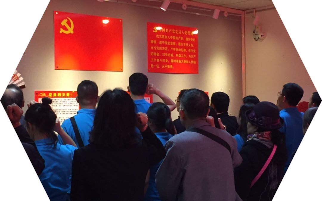 1-1.png 服务涵盖昆明无人机培训、昆明保安服务、昆明物业服务、昆明宠物医疗美容、昆明职业技能培训服务、昆明广告策划、昆明安防监控。