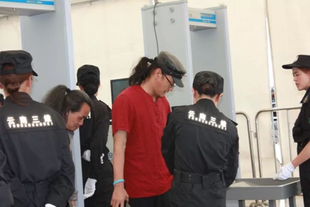 undefined 服务涵盖昆明无人机培训、昆明保安服务、昆明物业服务、昆明宠物医疗美容、昆明职业技能培训服务、昆明广告策划、昆明安防监控。