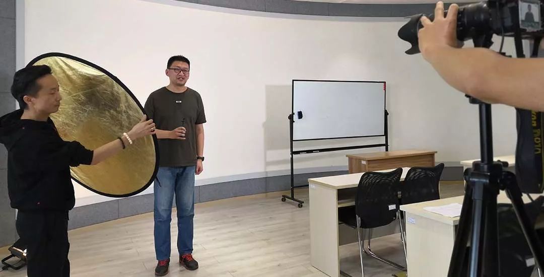 服务涵盖昆明无人机培训、昆明保安服务、昆明物业服务、昆明宠物医疗美容、昆明职业技能培训服务、昆明广告策划、昆明安防监控。