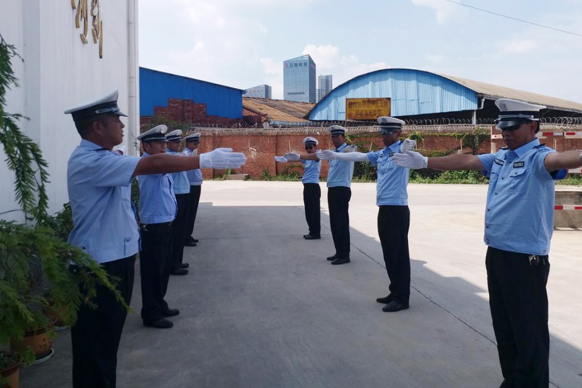 服务涵盖昆明无人机培训、昆明保安服务、昆明物业服务、昆明宠物医疗美容、昆明职业技能培训服务、昆明广告策划、昆明安防监控。