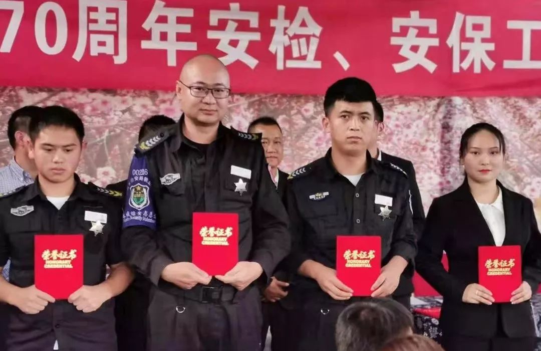 服务涵盖昆明无人机培训、昆明保安服务、昆明物业服务、昆明宠物医疗美容、昆明职业技能培训服务、昆明广告策划、昆明安防监控。