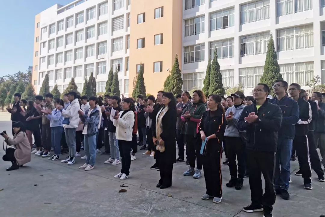 服务涵盖昆明无人机培训、昆明保安服务、昆明物业服务、昆明宠物医疗美容、昆明职业技能培训服务、昆明广告策划、昆明安防监控。