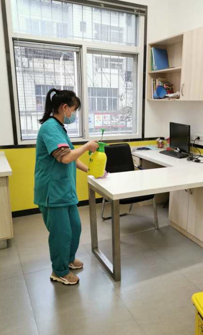 1-40.jpg 服务涵盖昆明无人机培训、昆明保安服务、昆明物业服务、昆明宠物医疗美容、昆明职业技能培训服务、昆明广告策划、昆明安防监控。