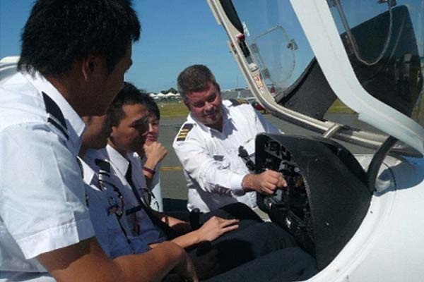 服务涵盖昆明无人机培训、昆明保安服务、昆明物业服务、昆明宠物医疗美容、昆明职业技能培训服务、昆明广告策划、昆明安防监控。