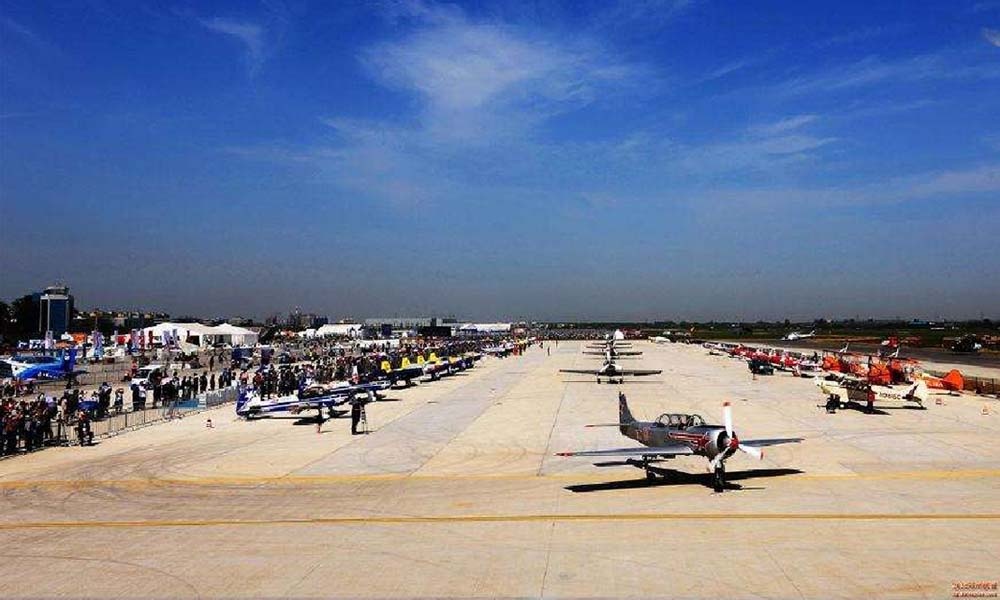 服务涵盖昆明无人机培训、昆明保安服务、昆明物业服务、昆明宠物医疗美容、昆明职业技能培训服务、昆明广告策划、昆明安防监控。