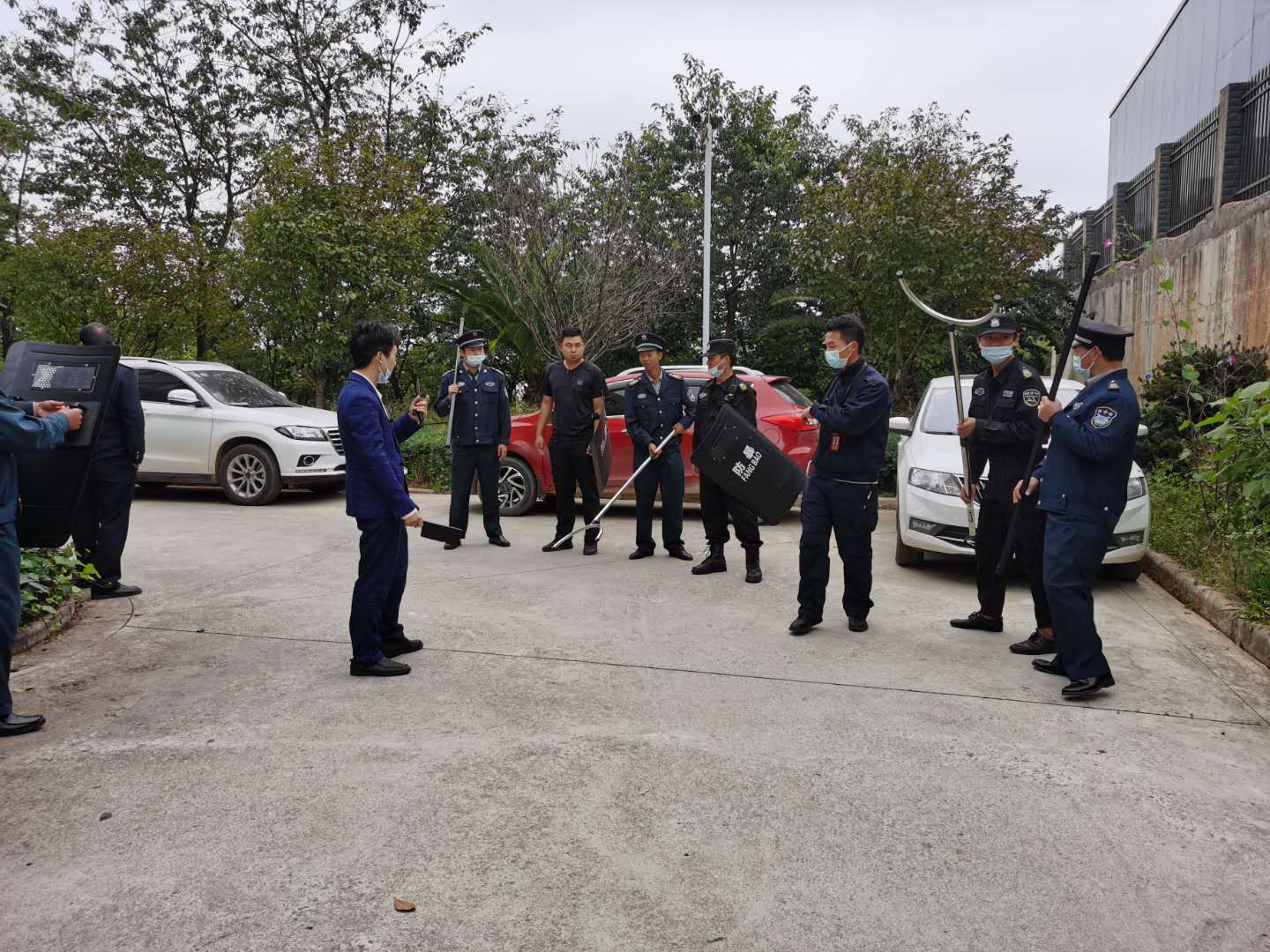 服务涵盖昆明无人机培训、昆明保安服务、昆明物业服务、昆明宠物医疗美容、昆明职业技能培训服务、昆明广告策划、昆明安防监控。