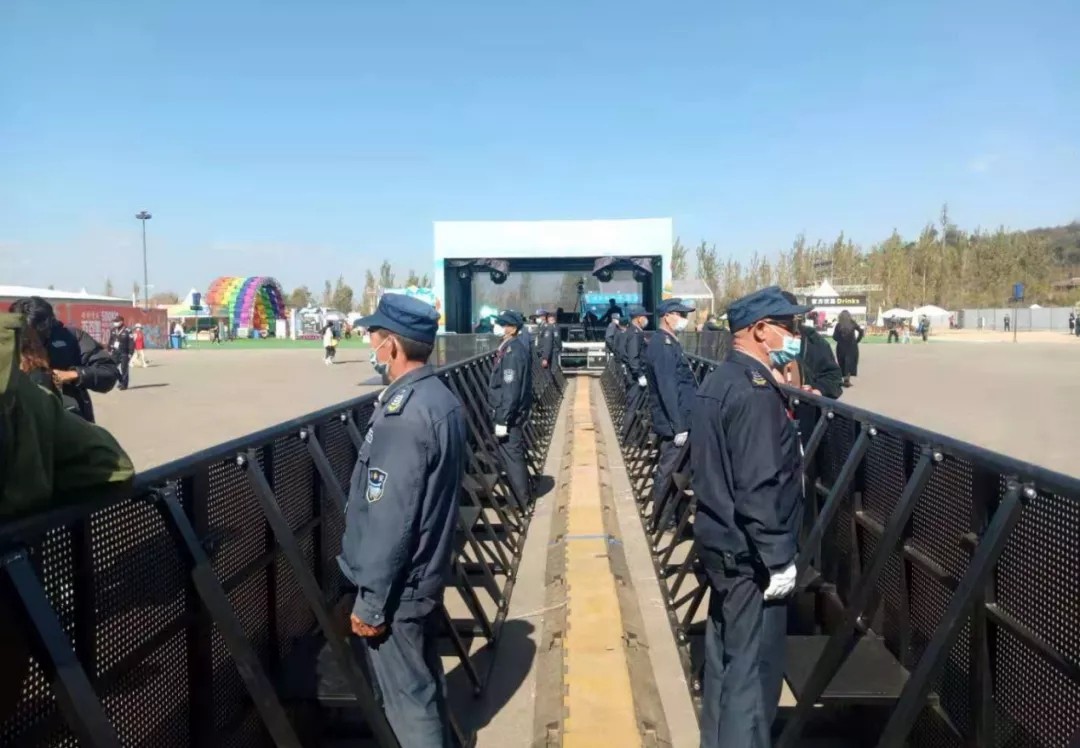 服务涵盖昆明无人机培训、昆明保安服务、昆明物业服务、昆明宠物医疗美容、昆明职业技能培训服务、昆明广告策划、昆明安防监控。