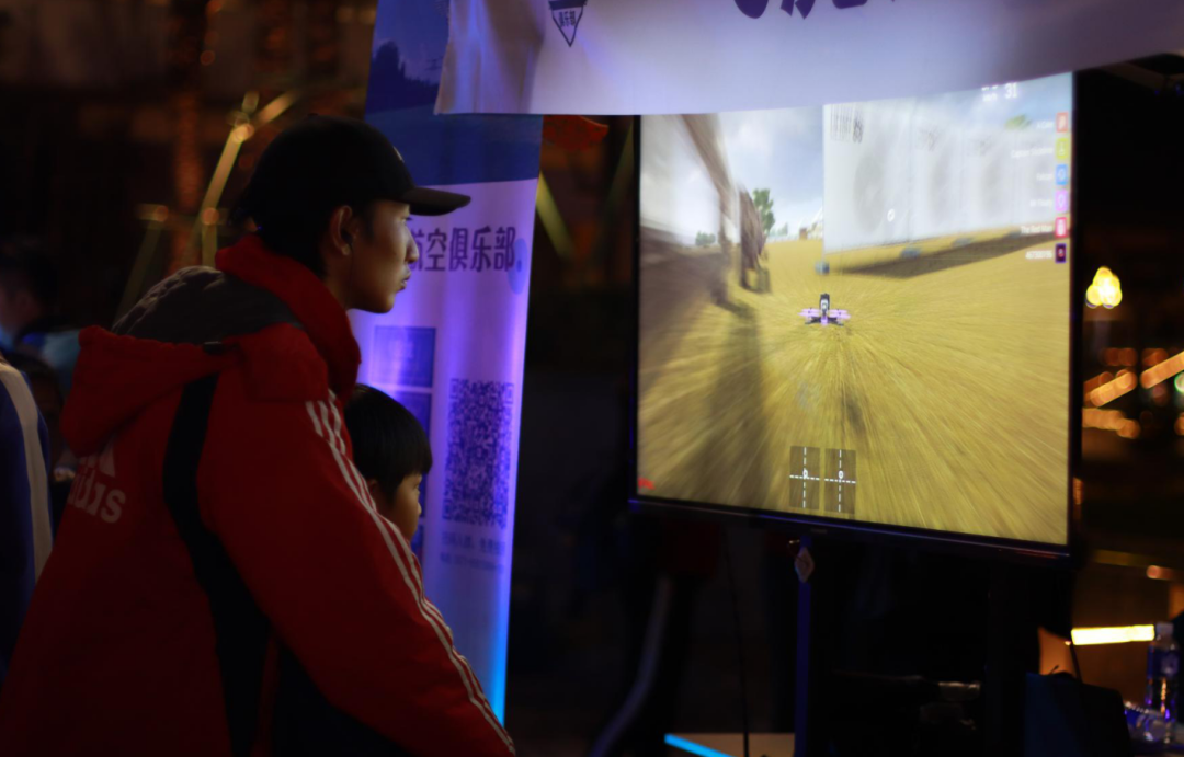 09.png 服务涵盖昆明无人机培训、昆明保安服务、昆明物业服务、昆明宠物医疗美容、昆明职业技能培训服务、昆明广告策划、昆明安防监控。