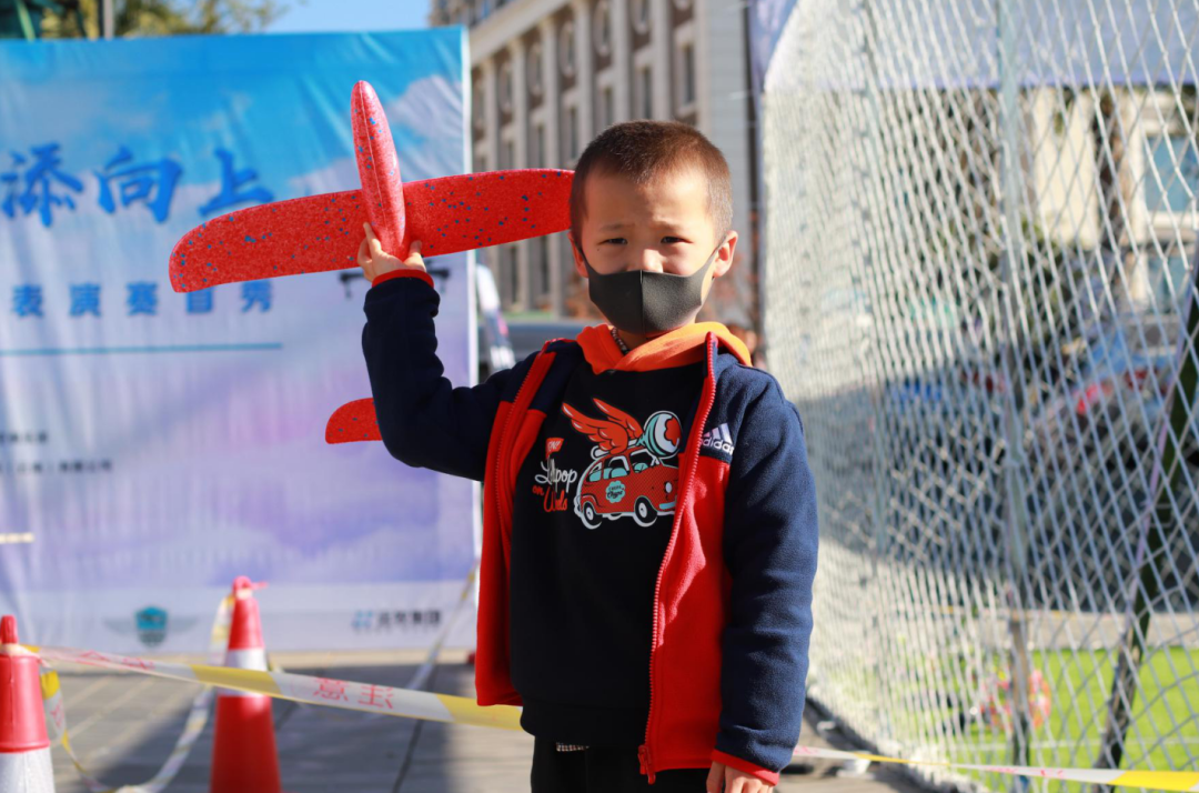 10.png 服务涵盖昆明无人机培训、昆明保安服务、昆明物业服务、昆明宠物医疗美容、昆明职业技能培训服务、昆明广告策划、昆明安防监控。