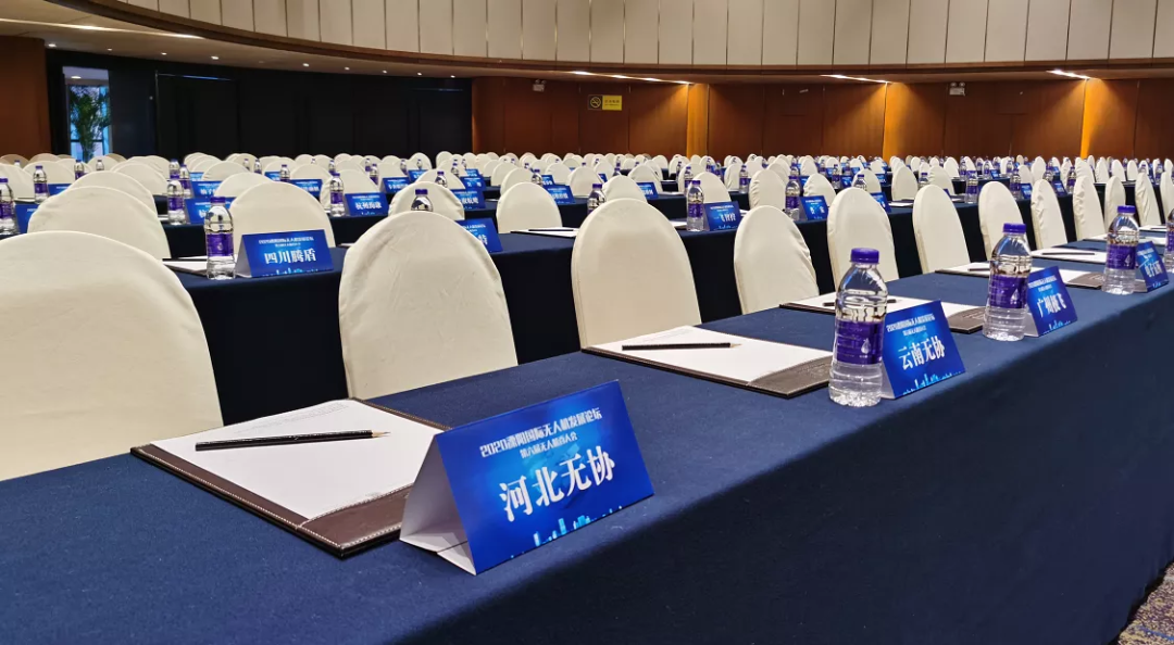 服务涵盖昆明无人机培训、昆明保安服务、昆明物业服务、昆明宠物医疗美容、昆明职业技能培训服务、昆明广告策划、昆明安防监控。