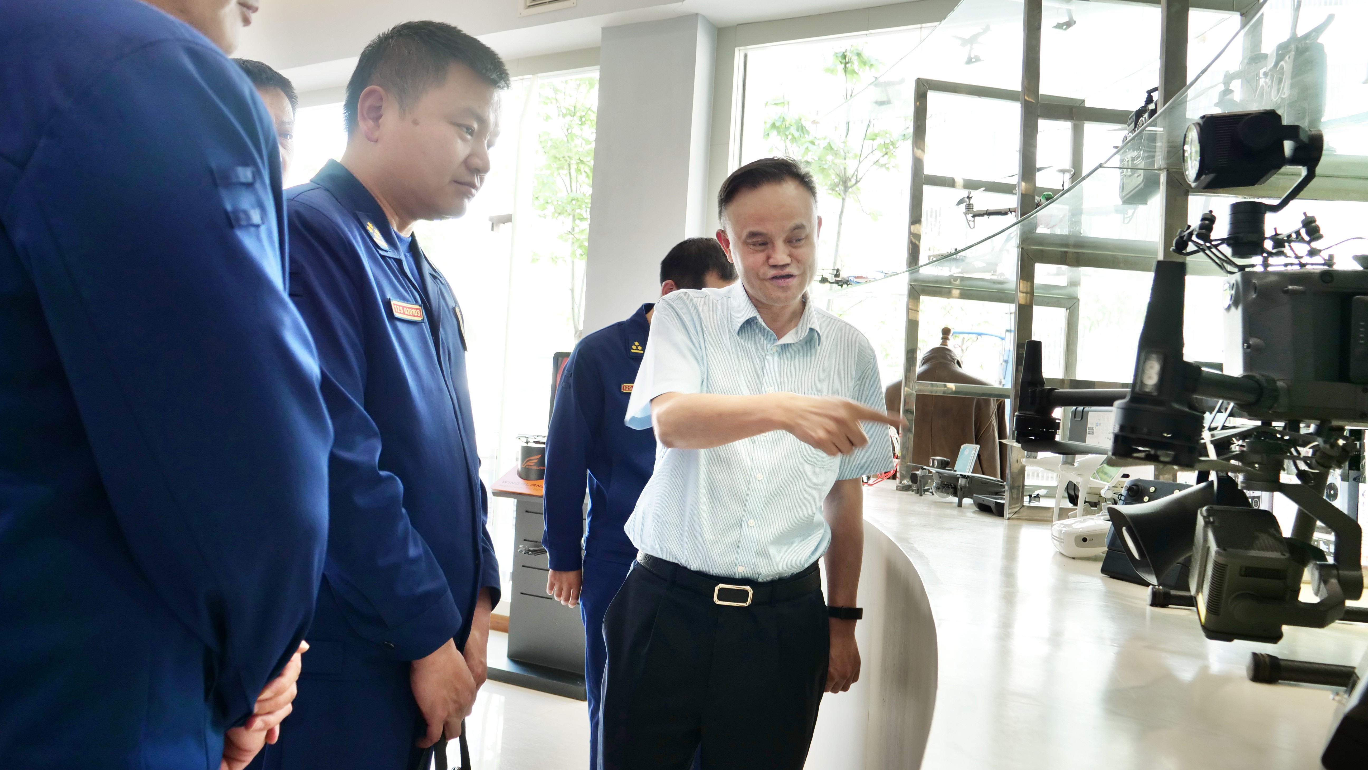 服务涵盖昆明无人机培训、昆明保安服务、昆明物业服务、昆明宠物医疗美容、昆明职业技能培训服务、昆明广告策划、昆明安防监控。