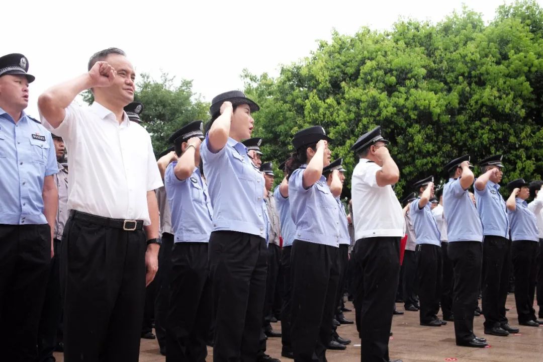 服务涵盖昆明无人机培训、昆明保安服务、昆明物业服务、昆明宠物医疗美容、昆明职业技能培训服务、昆明广告策划、昆明安防监控。