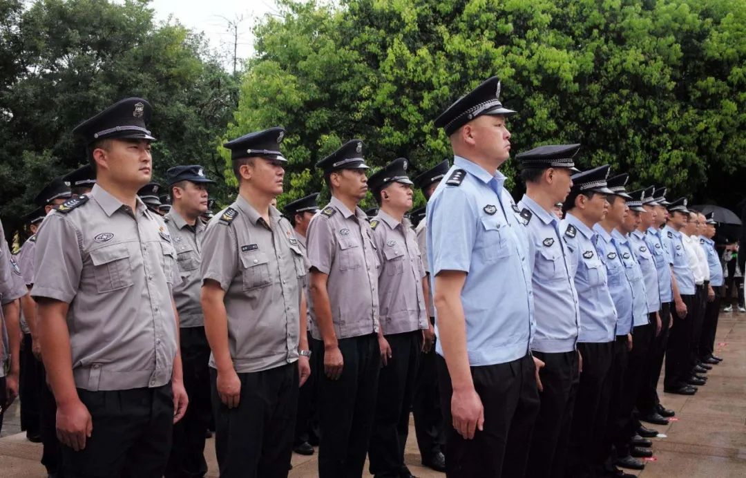 服务涵盖昆明无人机培训、昆明保安服务、昆明物业服务、昆明宠物医疗美容、昆明职业技能培训服务、昆明广告策划、昆明安防监控。