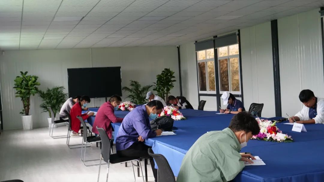 服务涵盖昆明无人机培训、昆明保安服务、昆明物业服务、昆明宠物医疗美容、昆明职业技能培训服务、昆明广告策划、昆明安防监控。