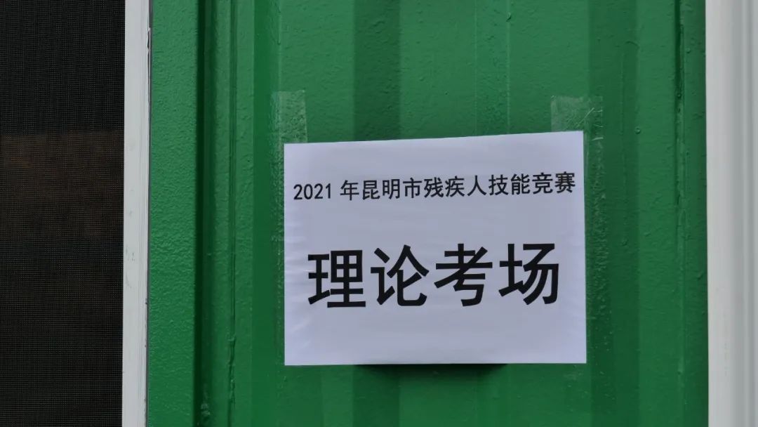 服务涵盖昆明无人机培训、昆明保安服务、昆明物业服务、昆明宠物医疗美容、昆明职业技能培训服务、昆明广告策划、昆明安防监控。