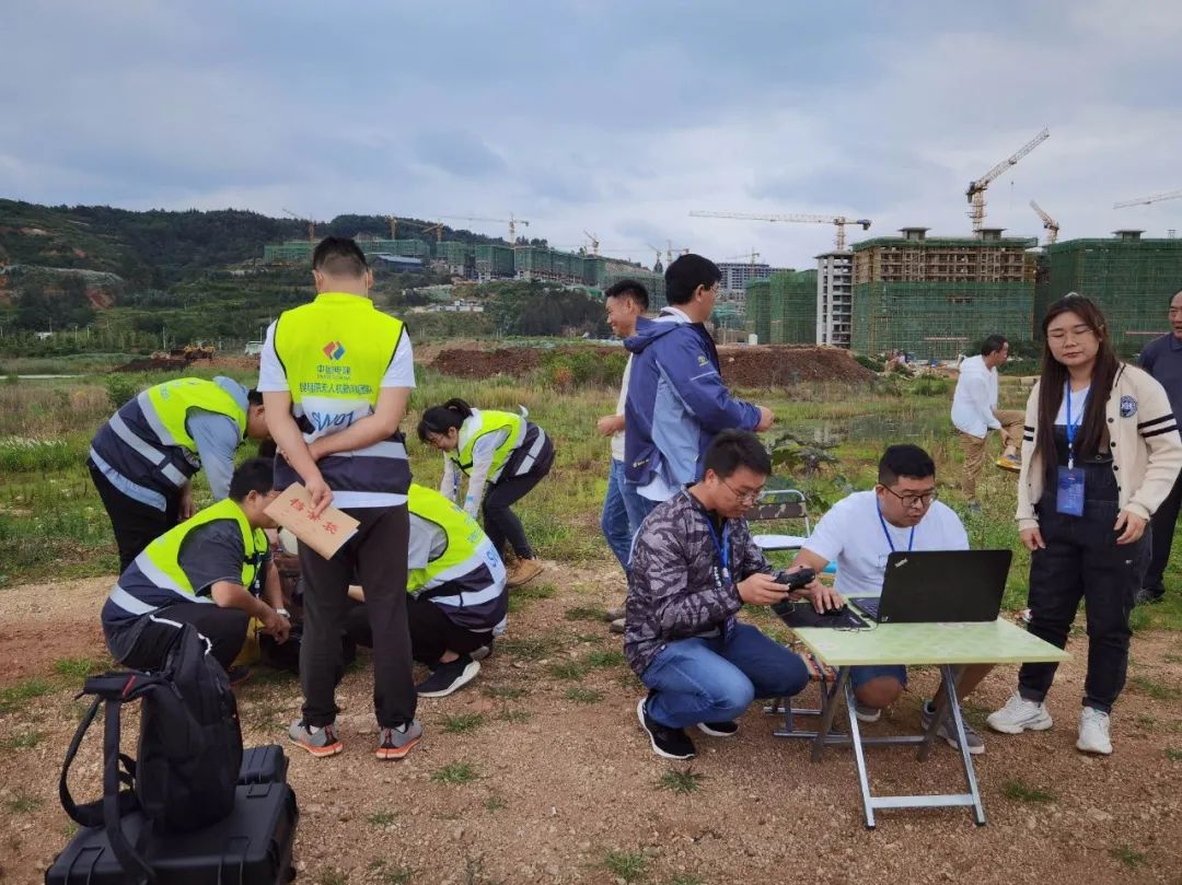 服务涵盖昆明无人机培训、昆明保安服务、昆明物业服务、昆明宠物医疗美容、昆明职业技能培训服务、昆明广告策划、昆明安防监控。