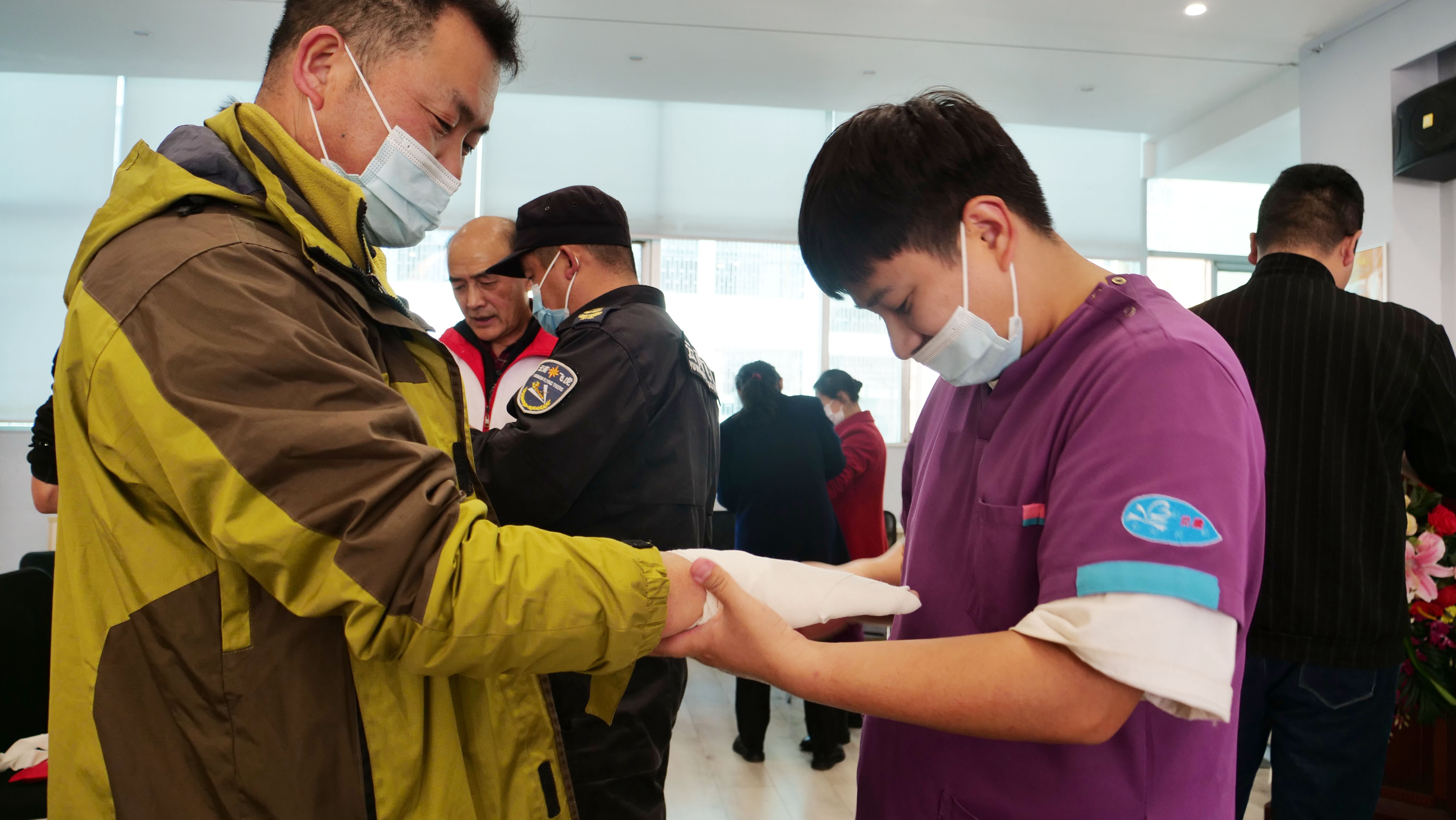 服务涵盖昆明无人机培训、昆明保安服务、昆明物业服务、昆明宠物医疗美容、昆明职业技能培训服务、昆明广告策划、昆明安防监控。