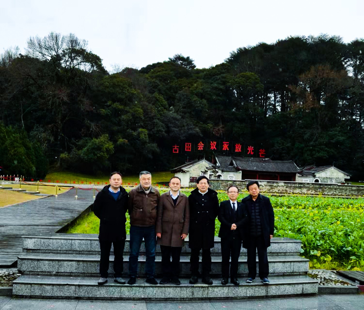 服务涵盖昆明无人机培训、昆明保安服务、昆明物业服务、昆明宠物医疗美容、昆明职业技能培训服务、昆明广告策划、昆明安防监控。