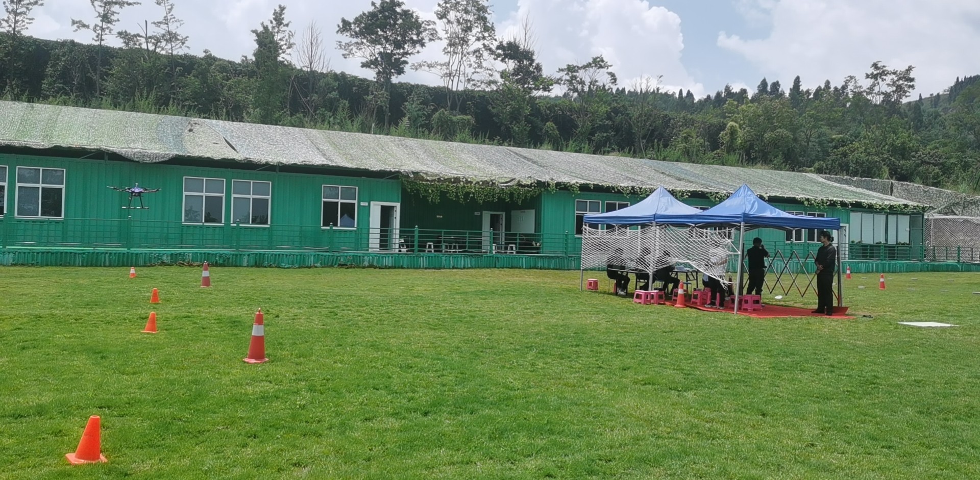 服务涵盖昆明无人机培训、昆明保安服务、昆明物业服务、昆明宠物医疗美容、昆明职业技能培训服务、昆明广告策划、昆明安防监控。