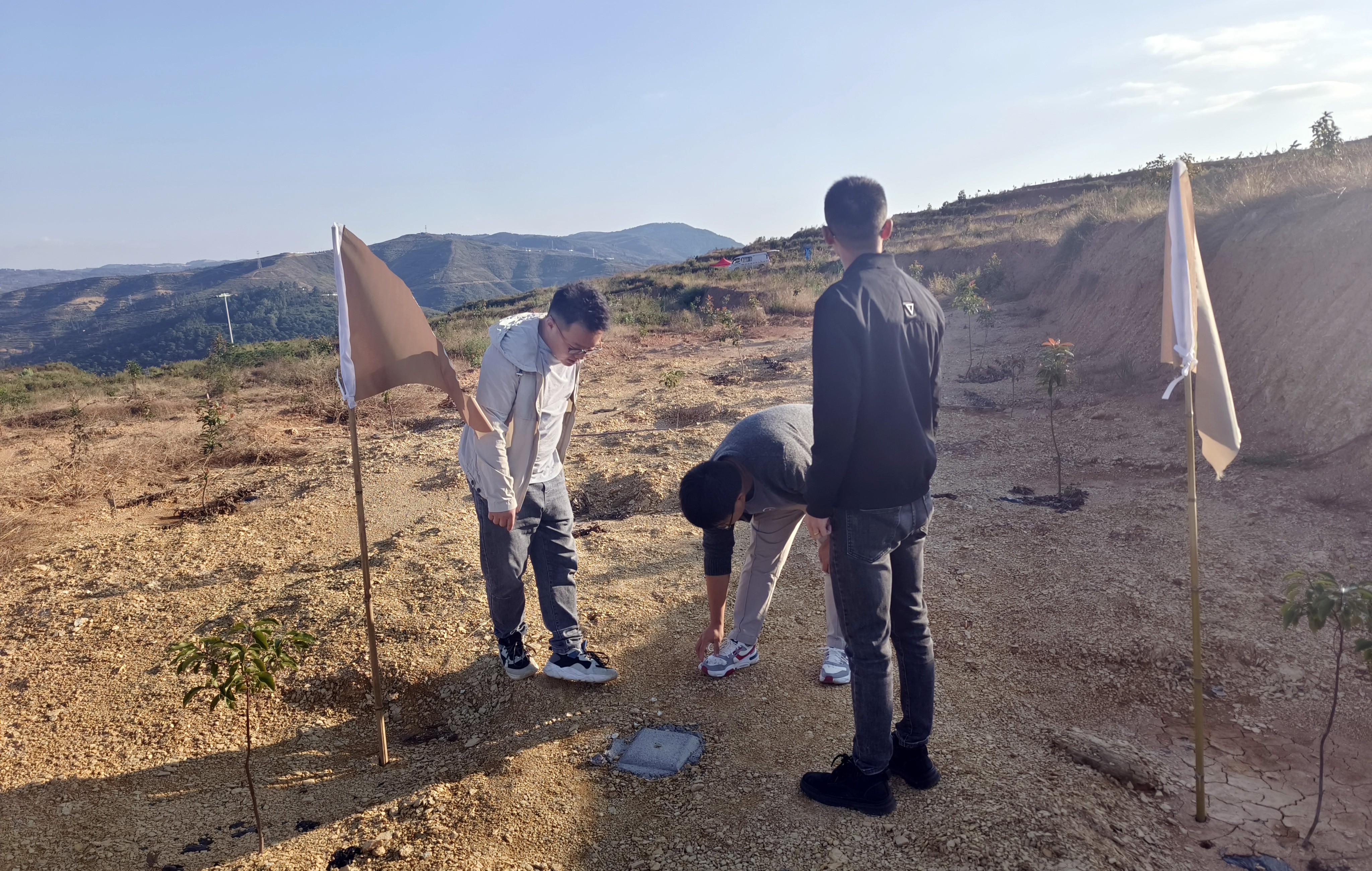 服务涵盖昆明无人机培训、昆明保安服务、昆明物业服务、昆明宠物医疗美容、昆明职业技能培训服务、昆明广告策划、昆明安防监控。