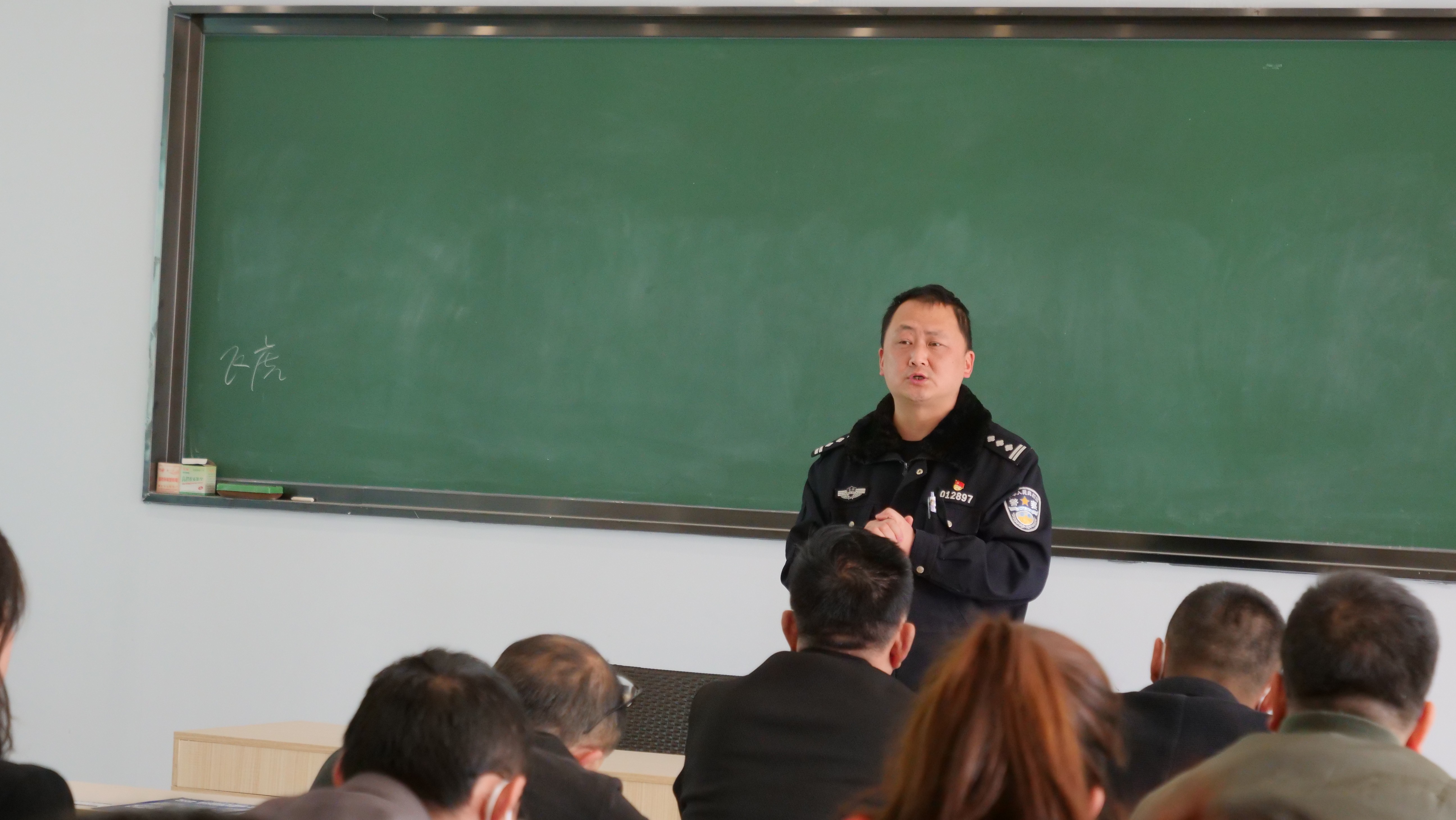 服务涵盖昆明无人机培训、昆明保安服务、昆明物业服务、昆明宠物医疗美容、昆明职业技能培训服务、昆明广告策划、昆明安防监控。