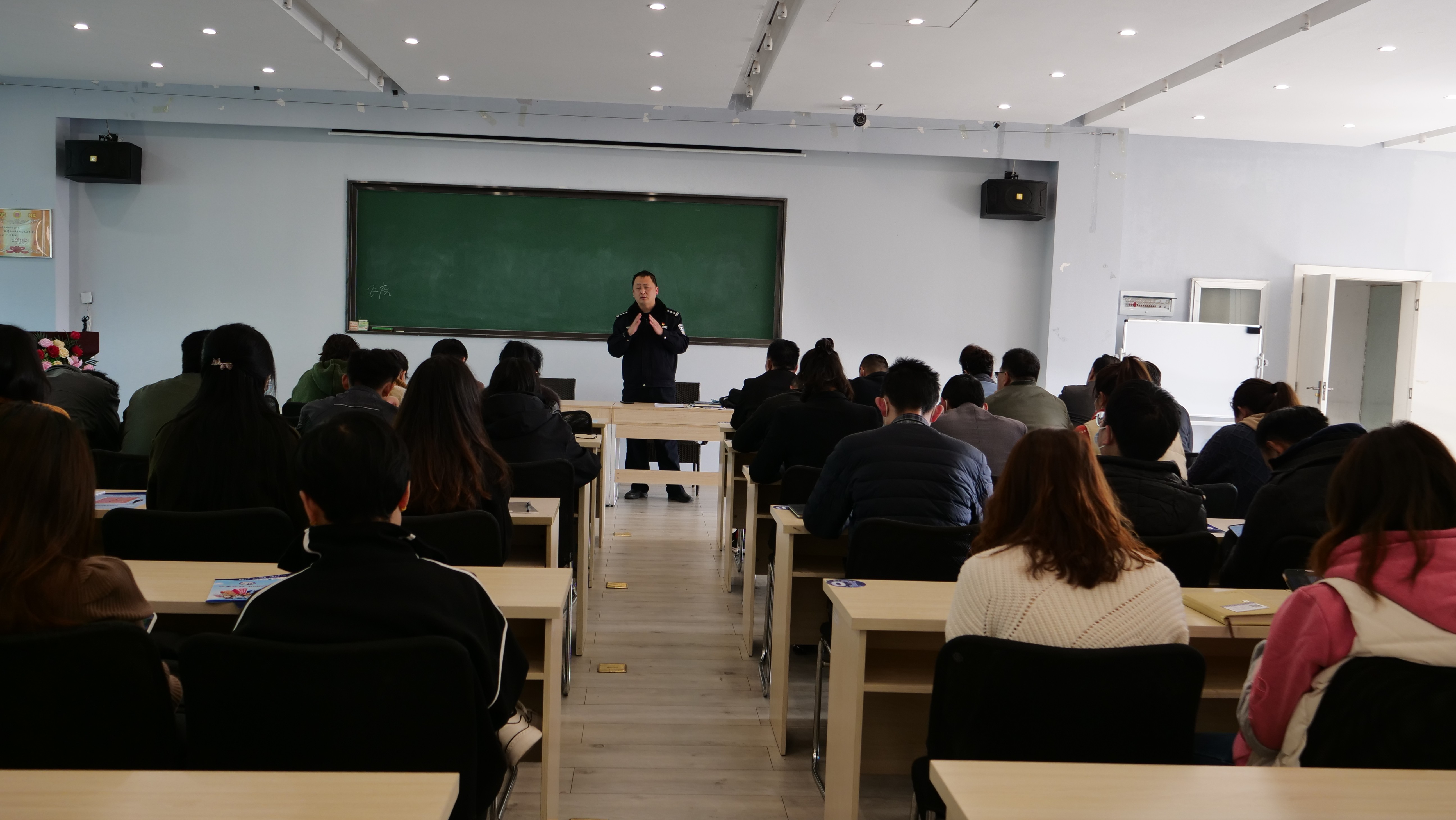 服务涵盖昆明无人机培训、昆明保安服务、昆明物业服务、昆明宠物医疗美容、昆明职业技能培训服务、昆明广告策划、昆明安防监控。