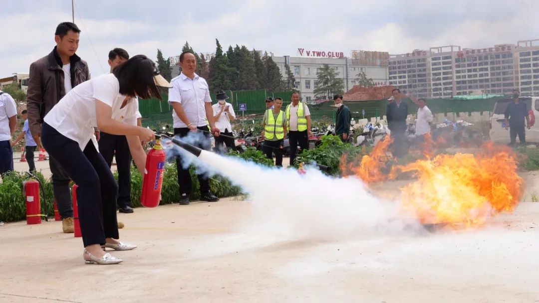 服务涵盖昆明无人机培训、昆明保安服务、昆明物业服务、昆明宠物医疗美容、昆明职业技能培训服务、昆明广告策划、昆明安防监控。