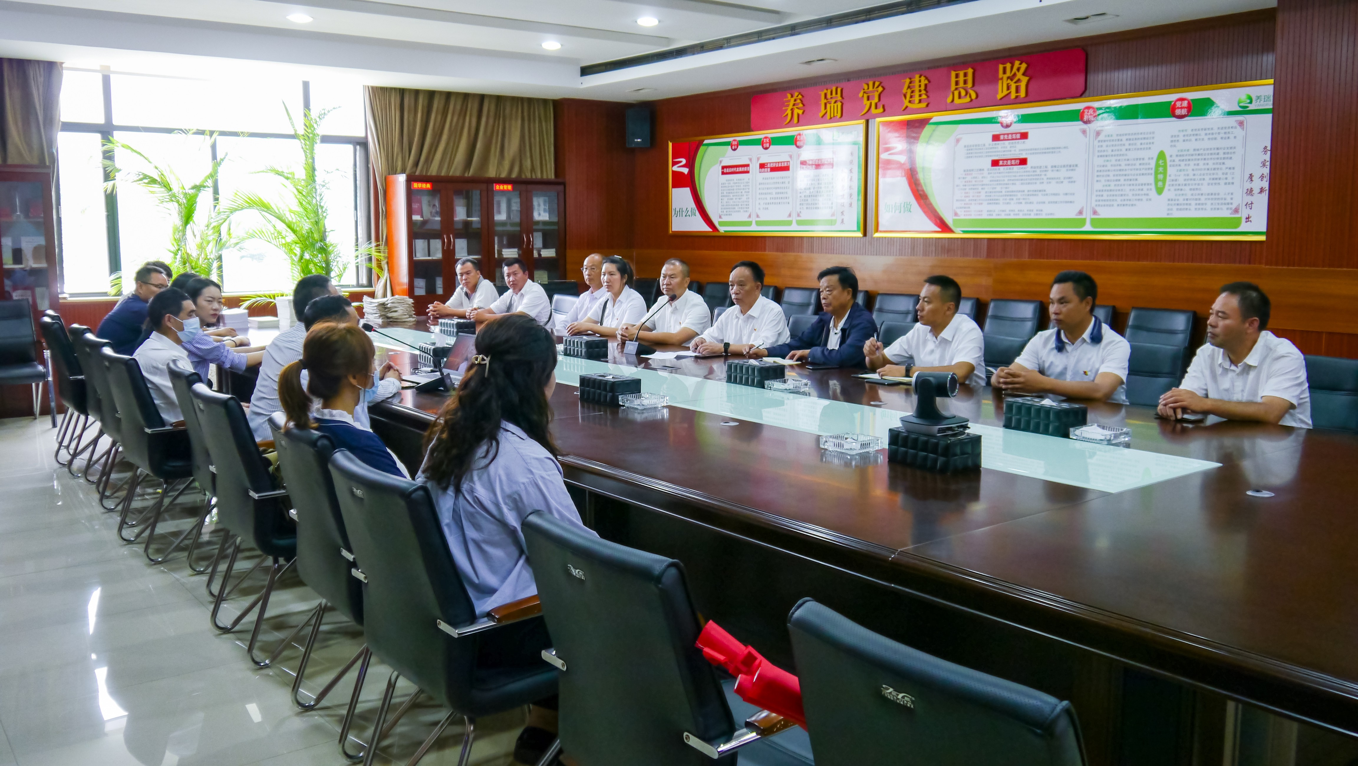 服务涵盖昆明无人机培训、昆明保安服务、昆明物业服务、昆明宠物医疗美容、昆明职业技能培训服务、昆明广告策划、昆明安防监控。