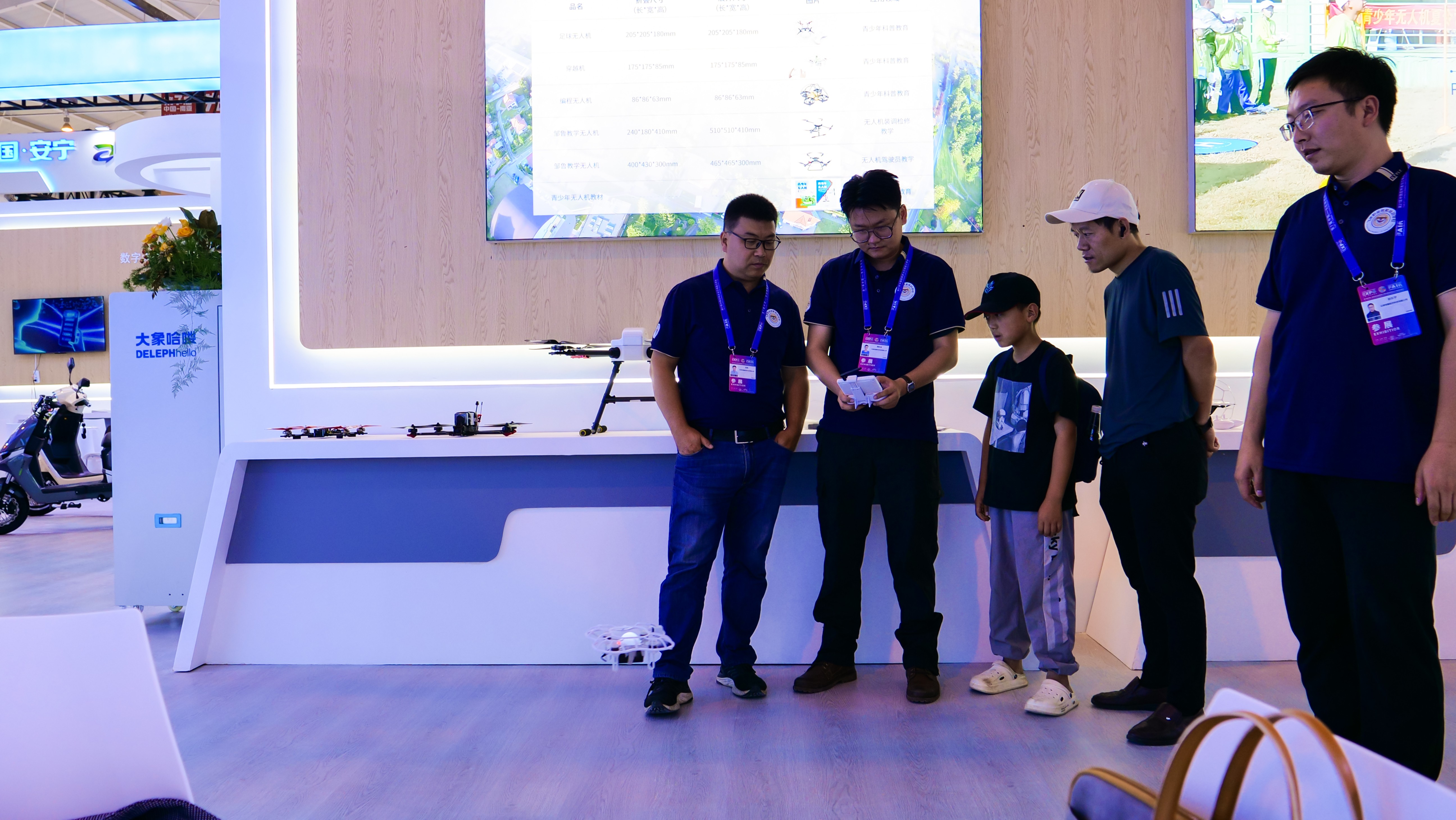 服务涵盖昆明无人机培训、昆明保安服务、昆明物业服务、昆明宠物医疗美容、昆明职业技能培训服务、昆明广告策划、昆明安防监控。