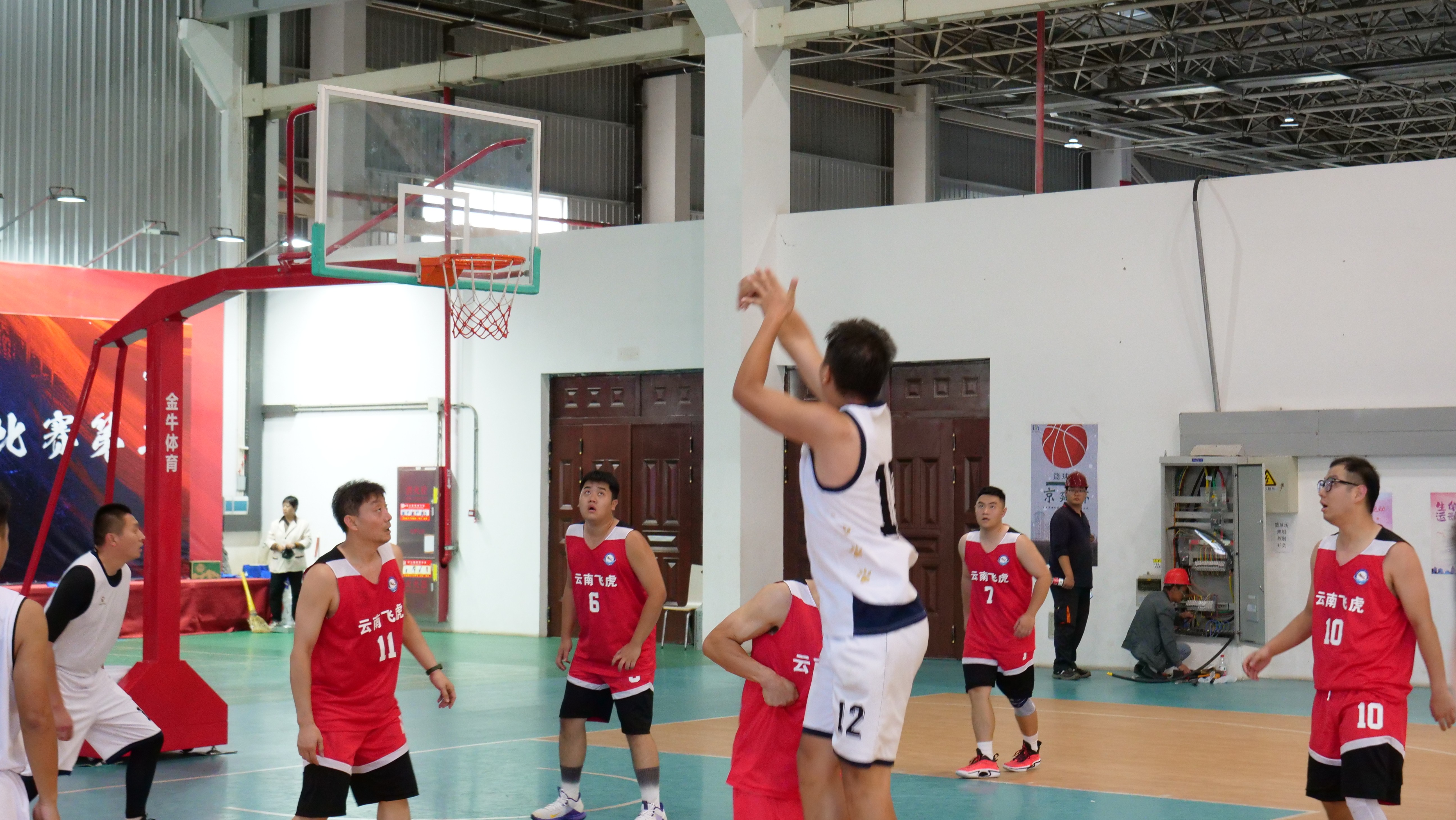 服务涵盖昆明无人机培训、昆明保安服务、昆明物业服务、昆明宠物医疗美容、昆明职业技能培训服务、昆明广告策划、昆明安防监控。