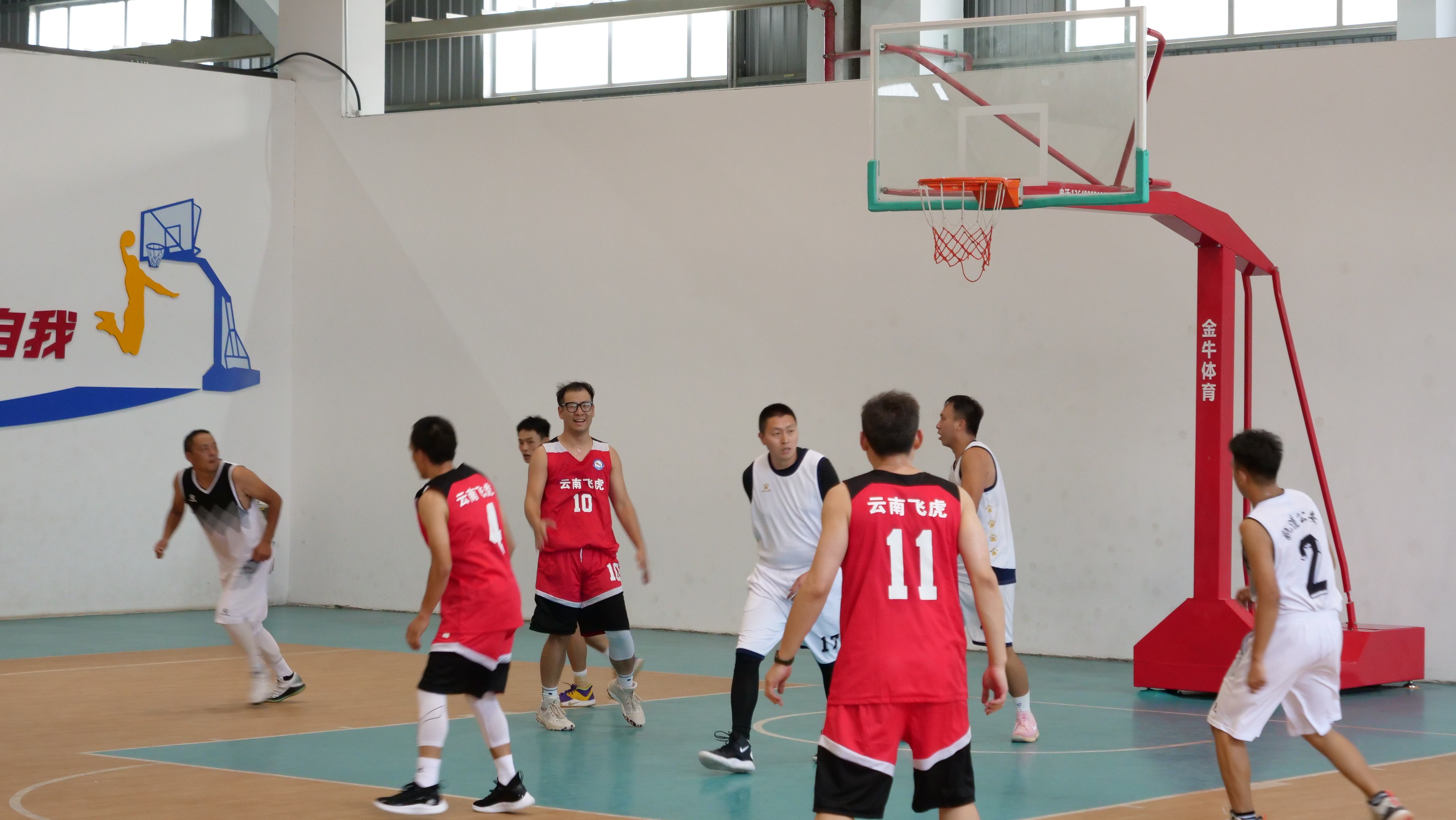 服务涵盖昆明无人机培训、昆明保安服务、昆明物业服务、昆明宠物医疗美容、昆明职业技能培训服务、昆明广告策划、昆明安防监控。