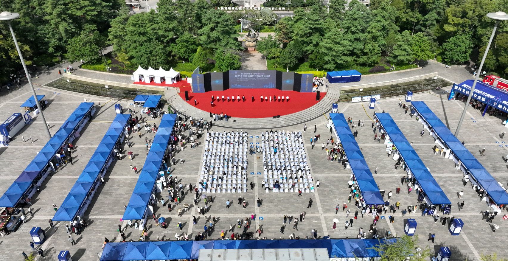 服务涵盖昆明无人机培训、昆明保安服务、昆明物业服务、昆明宠物医疗美容、昆明职业技能培训服务、昆明广告策划、昆明安防监控。