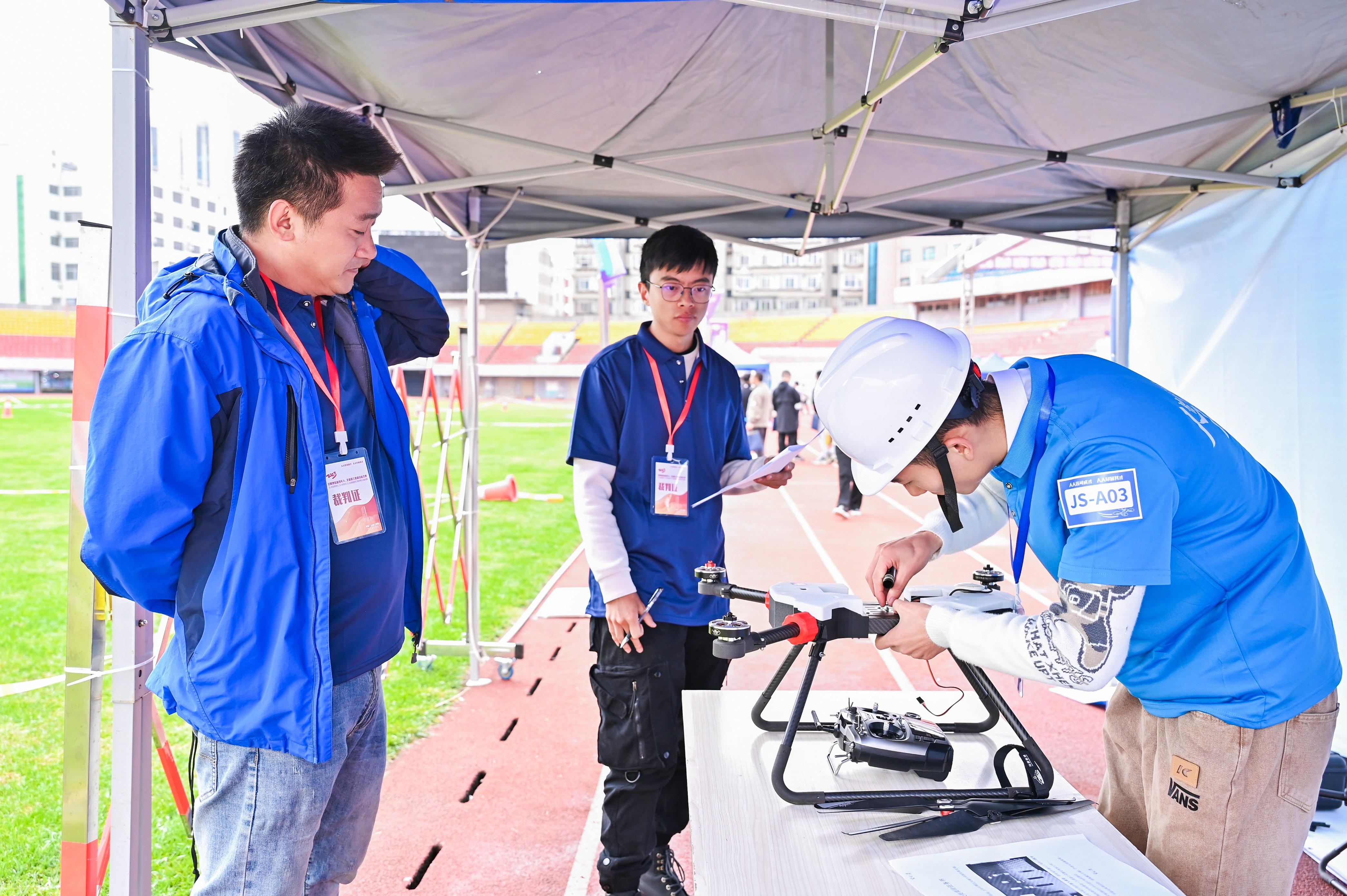 服务涵盖昆明无人机培训、昆明保安服务、昆明物业服务、昆明宠物医疗美容、昆明职业技能培训服务、昆明广告策划、昆明安防监控。