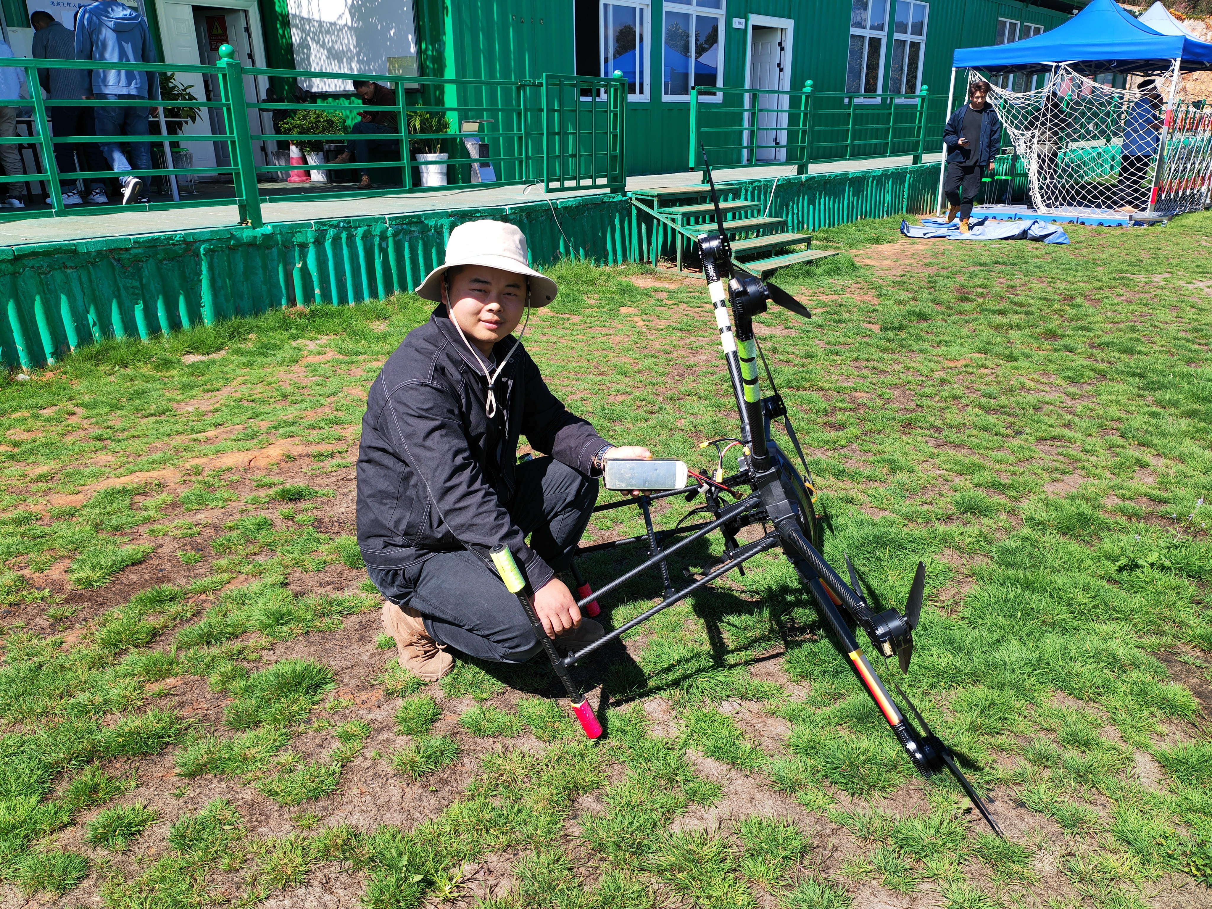 服务涵盖昆明无人机培训、昆明保安服务、昆明物业服务、昆明宠物医疗美容、昆明职业技能培训服务、昆明广告策划、昆明安防监控。