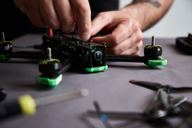 服务涵盖昆明无人机培训、昆明保安服务、昆明物业服务、昆明宠物医疗美容、昆明职业技能培训服务、昆明广告策划、昆明安防监控。