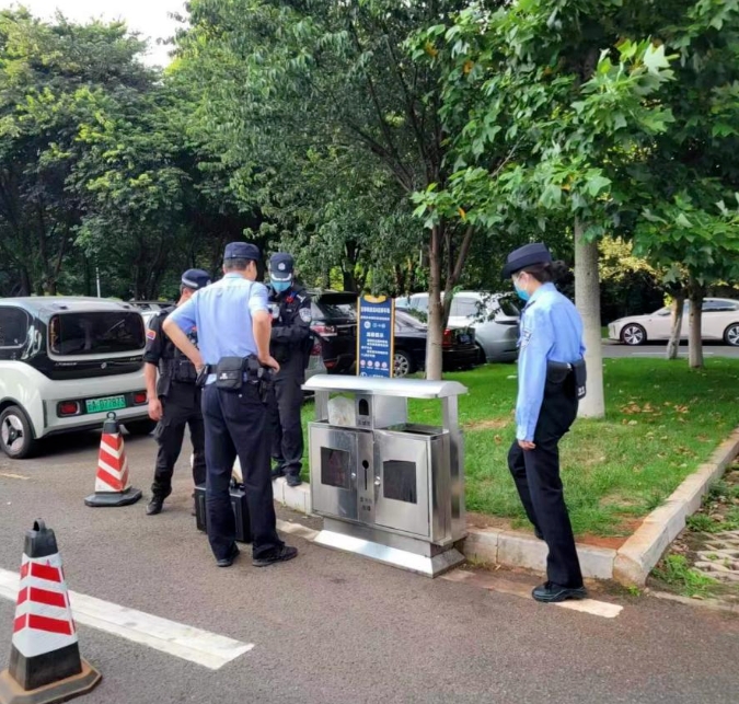 服务涵盖昆明无人机培训、昆明保安服务、昆明物业服务、昆明宠物医疗美容、昆明职业技能培训服务、昆明广告策划、昆明安防监控。