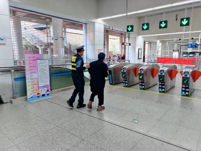 服务涵盖昆明无人机培训、昆明保安服务、昆明物业服务、昆明宠物医疗美容、昆明职业技能培训服务、昆明广告策划、昆明安防监控。