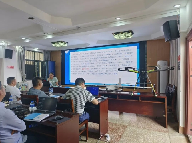 服务涵盖昆明无人机培训、昆明保安服务、昆明物业服务、昆明宠物医疗美容、昆明职业技能培训服务、昆明广告策划、昆明安防监控。