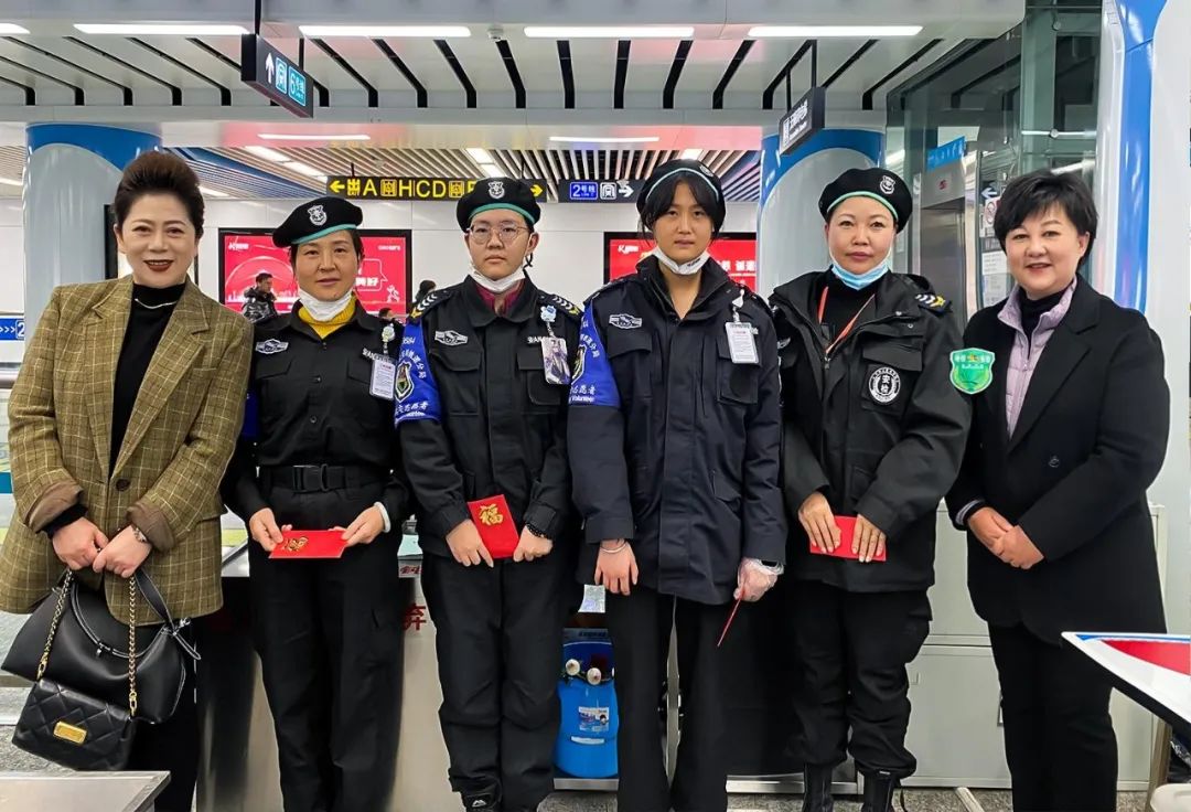 服务涵盖昆明无人机培训、昆明保安服务、昆明物业服务、昆明宠物医疗美容、昆明职业技能培训服务、昆明广告策划、昆明安防监控。