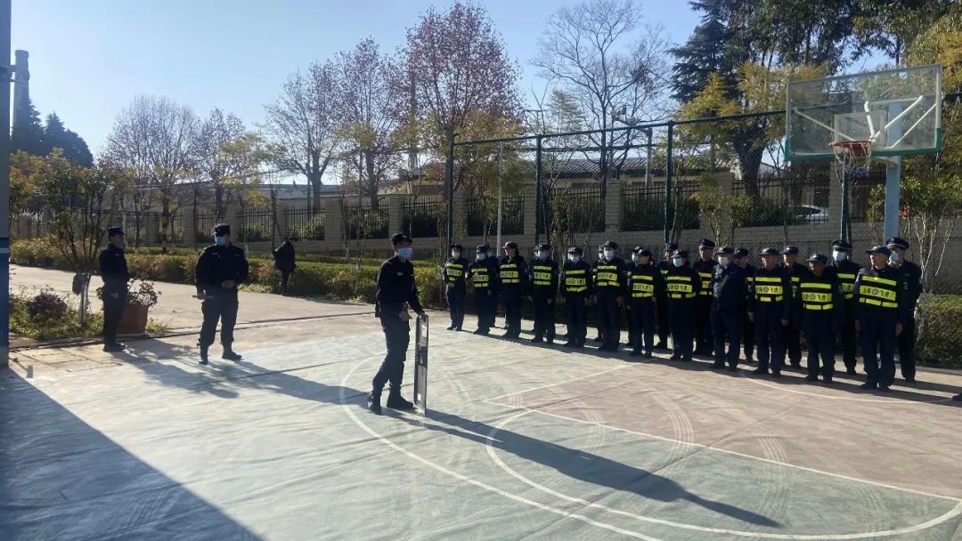 服务涵盖昆明无人机培训、昆明保安服务、昆明物业服务、昆明宠物医疗美容、昆明职业技能培训服务、昆明广告策划、昆明安防监控。