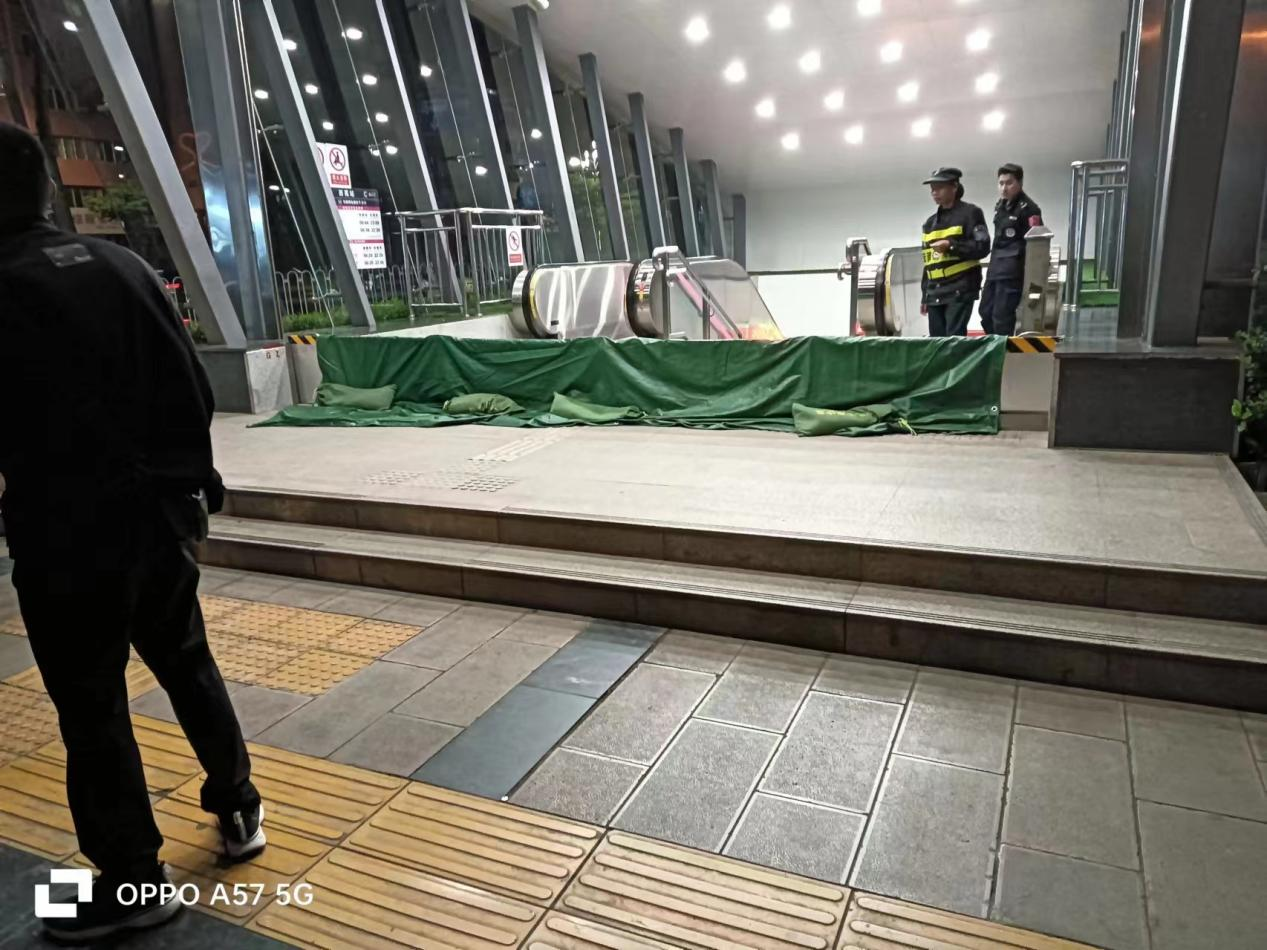 服务涵盖昆明无人机培训、昆明保安服务、昆明物业服务、昆明宠物医疗美容、昆明职业技能培训服务、昆明广告策划、昆明安防监控。