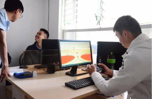 服务涵盖昆明无人机培训、昆明保安服务、昆明物业服务、昆明宠物医疗美容、昆明职业技能培训服务、昆明广告策划、昆明安防监控。