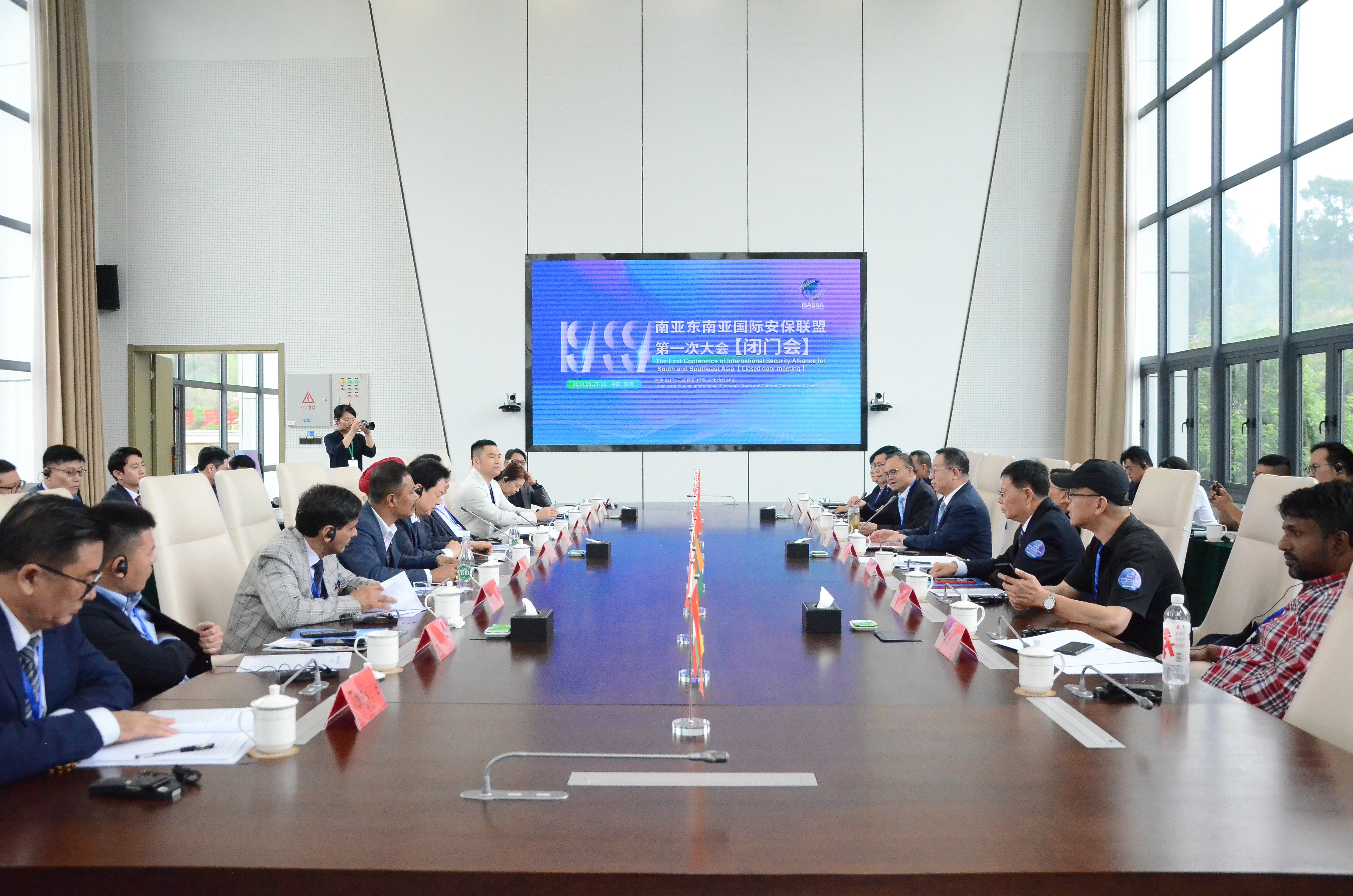 服务涵盖昆明无人机培训、昆明保安服务、昆明物业服务、昆明宠物医疗美容、昆明职业技能培训服务、昆明广告策划、昆明安防监控。