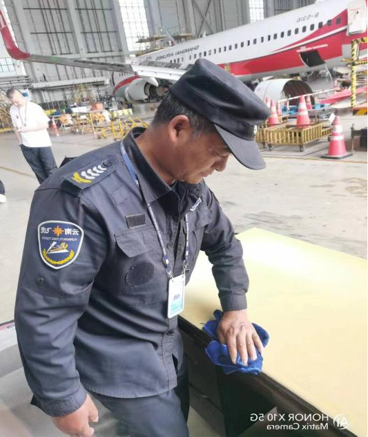 服务涵盖昆明无人机培训、昆明保安服务、昆明物业服务、昆明宠物医疗美容、昆明职业技能培训服务、昆明广告策划、昆明安防监控。