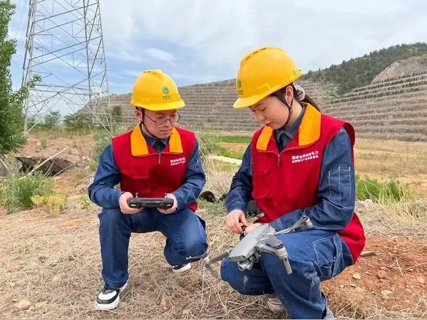 服务涵盖昆明无人机培训、昆明保安服务、昆明物业服务、昆明宠物医疗美容、昆明职业技能培训服务、昆明广告策划、昆明安防监控。