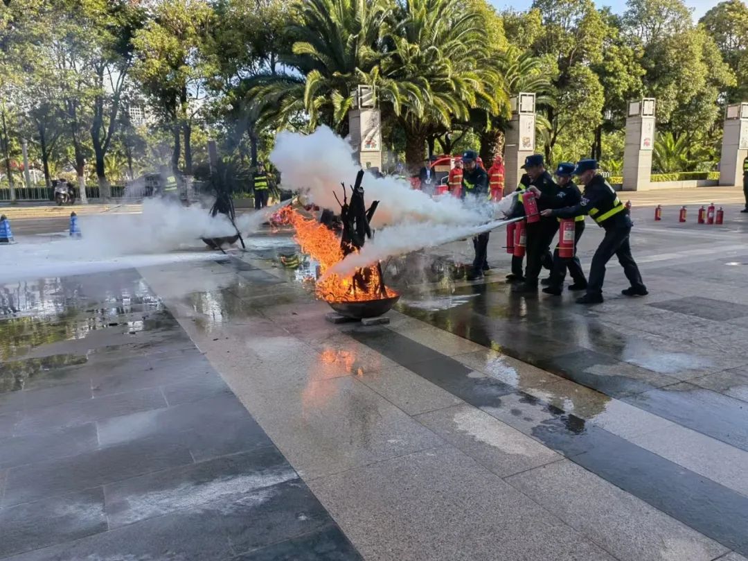 服务涵盖昆明无人机培训、昆明保安服务、昆明物业服务、昆明宠物医疗美容、昆明职业技能培训服务、昆明广告策划、昆明安防监控。