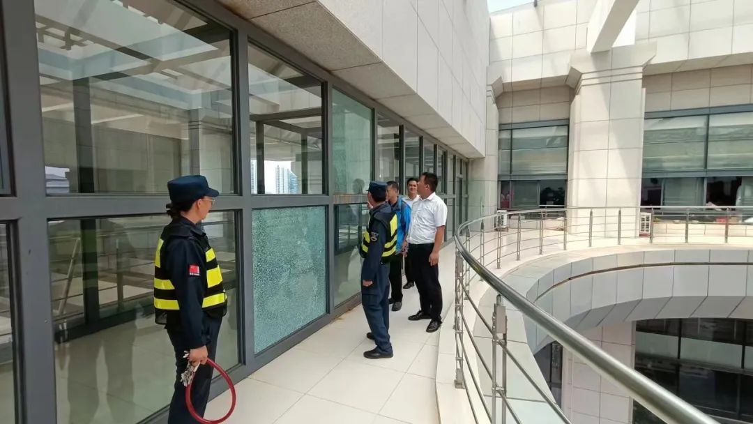 服务涵盖昆明无人机培训、昆明保安服务、昆明物业服务、昆明宠物医疗美容、昆明职业技能培训服务、昆明广告策划、昆明安防监控。