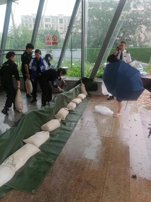 服务涵盖昆明无人机培训、昆明保安服务、昆明物业服务、昆明宠物医疗美容、昆明职业技能培训服务、昆明广告策划、昆明安防监控。