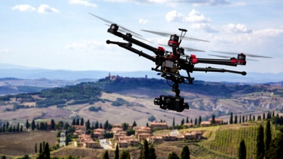 服务涵盖昆明无人机培训、昆明保安服务、昆明物业服务、昆明宠物医疗美容、昆明职业技能培训服务、昆明广告策划、昆明安防监控。